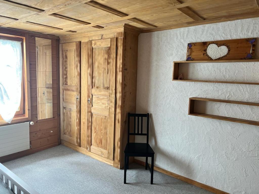 Edelweiss 4 Zi Ferienwohnung In Landhaus Frutigen Exterior foto
